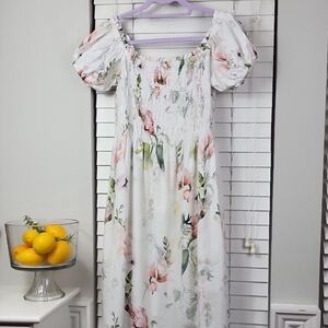 H&M White Floral Puff-Sleeve Midi Dress. Size L